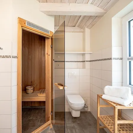 Brandgans 40 - Komfort-ferienhaus Mit Eingezaeuntem Garten, Sauna & Kamin Dom wakacyjny