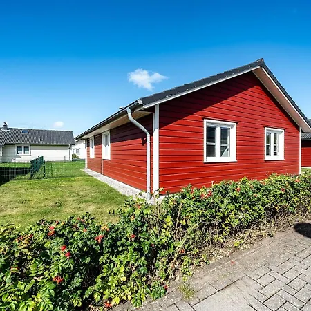 Brandgans 40 - Komfort-ferienhaus Mit Eingezaeuntem Garten, Sauna & Kamin Dagebüll
