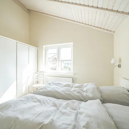 Brandgans 40 - Komfort-ferienhaus Mit Eingezaeuntem Garten, Sauna & Kamin *